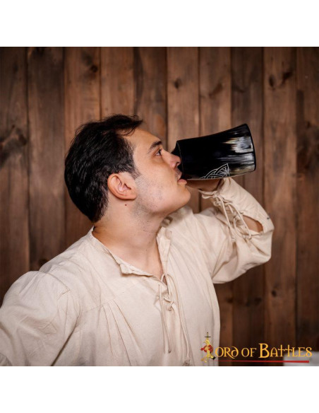 caneca de cerveja celta trisketa