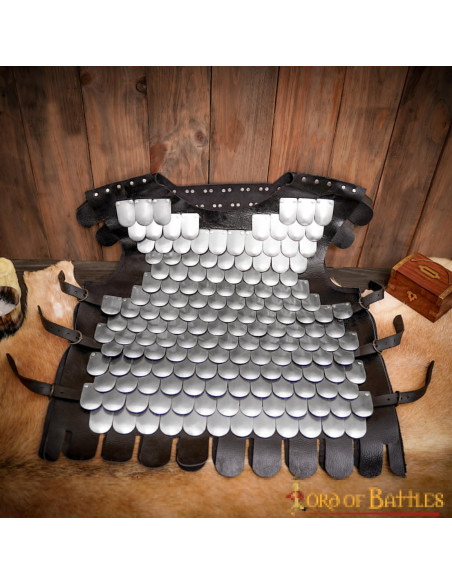 Armadura viking de couro e escamas LARP