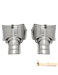 Ombreiras de cavaleiro medieval, aço macio