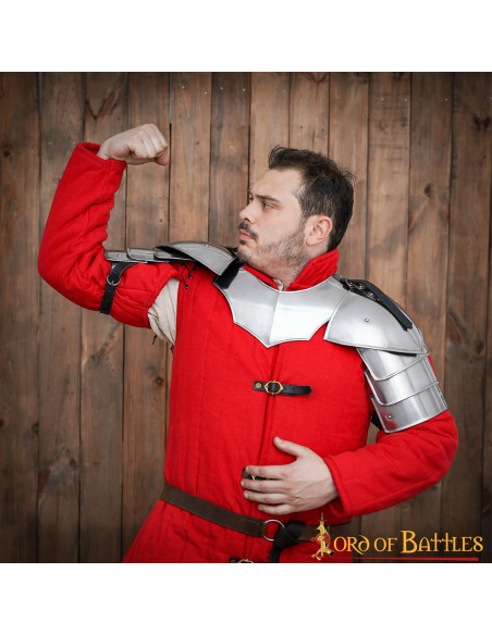 Ombreiras de soldado medieval...