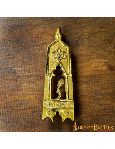 Fecho de cinto medieval banhado a latão