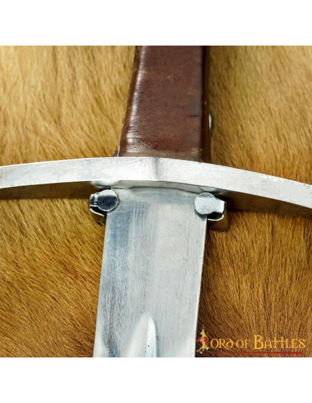 Suporte de aço para pendurar espada...