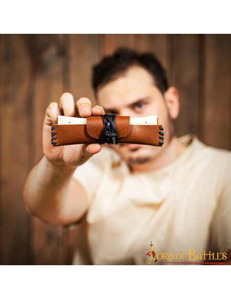 Pente de osso medieval com bainha...