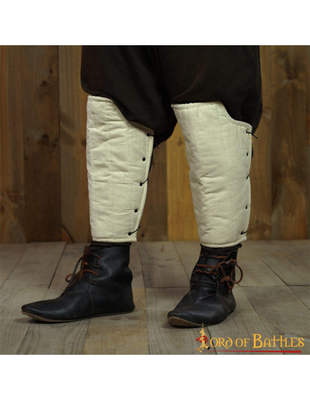 Grevas medievais acolchoadas,...