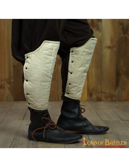 Grevas medievais acolchoadas,...