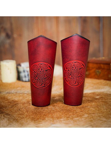 Pulseiras espirais celtas em couro...