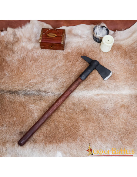 Machado de embarque pirata com cabeça...