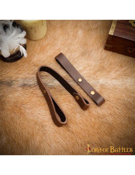 Tahalí medieval para espadas com bainha