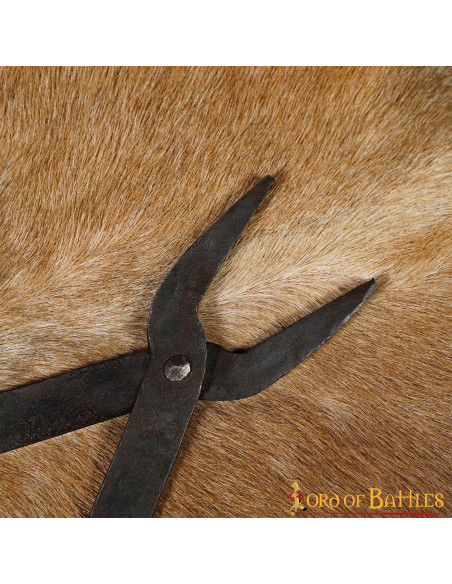 Alicate medieval de ferro forjado