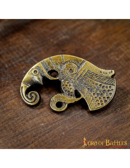 Corvos de latão antigos com montagens...