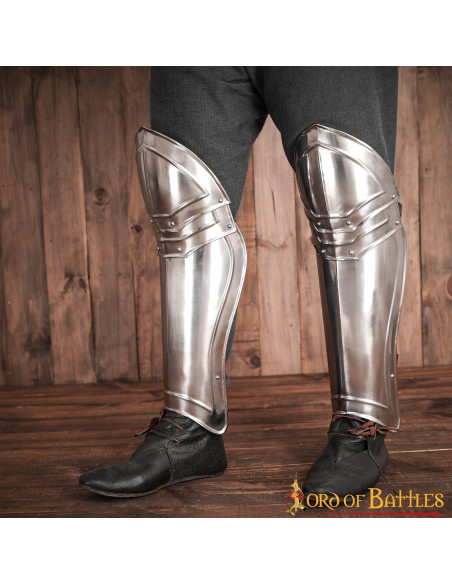 Grevas de Cavaleiro de Fantasia...