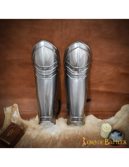 Grevas de Cavaleiro de Fantasia...