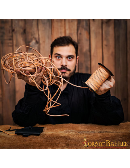 Carretel de couro natural (50 mts.)