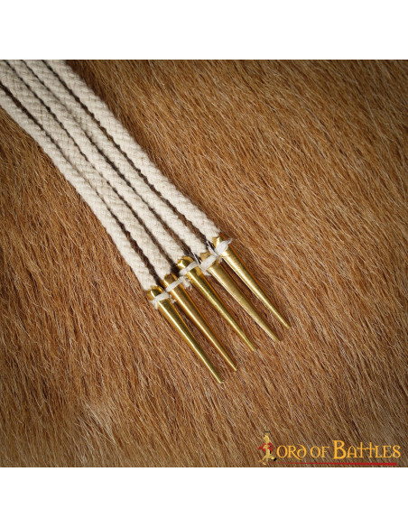 Conjunto de 5 aiglets de cor creme...