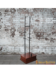 Suporte de metal com base de madeira para armadura completa