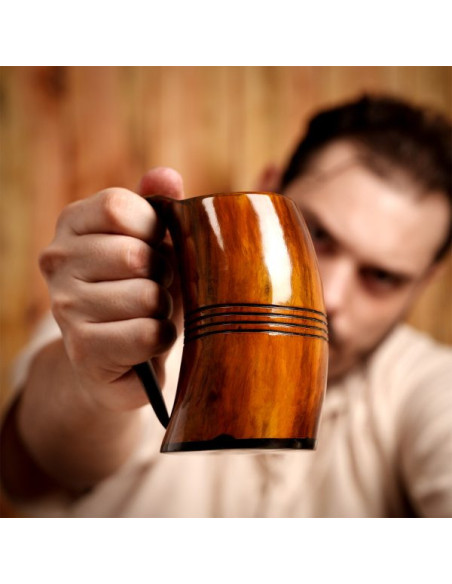 Caneca Viking em chifre de boi para...