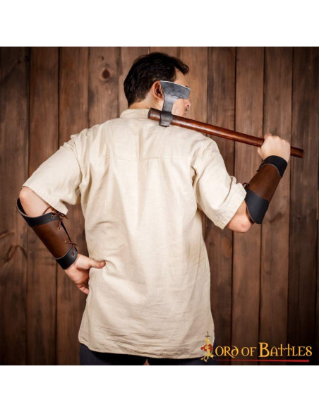 Pulseiras medievais de couro genuíno...