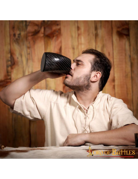 Caneca de cerveja chifre de boi...