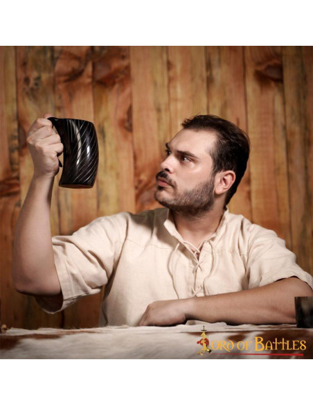 Caneca de cerveja chifre de boi...