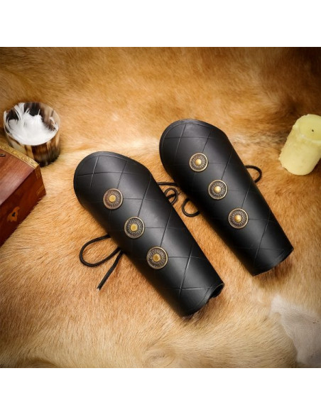 Pulseiras medievais pretas com...