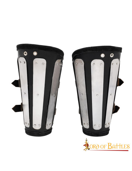 Pulseiras de couro com proteções de...