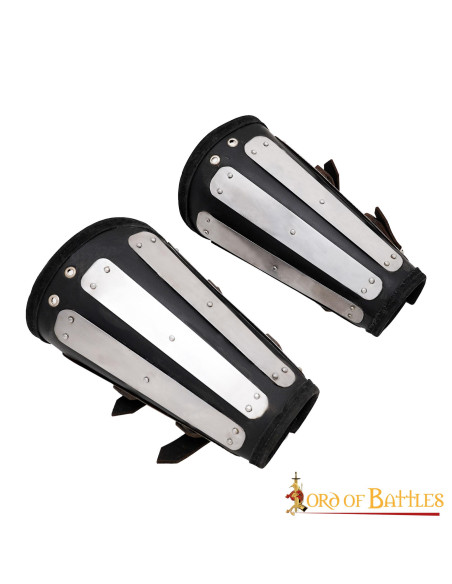 Pulseiras de couro com proteções de...