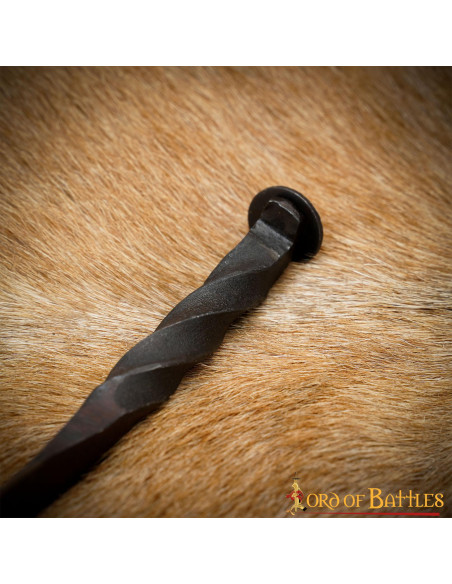 Faca medieval rústica forjada à mão