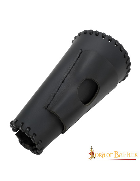 Pulseiras medievais com porta-faca