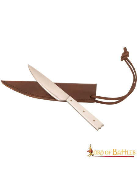 Faca medieval com cabo em osso (19 cm.)
