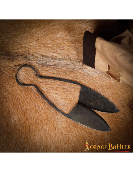 Tesoura medieval de ferro forjado à...