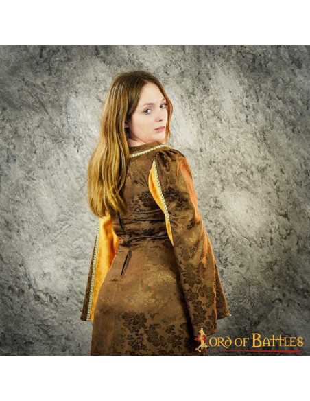 Sabat vestido de mulher medieval com...