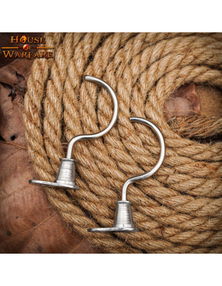 Par de suportes medievais cromados...