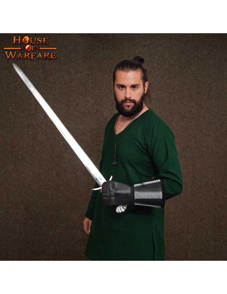 Manopla fantasia em cota de malha e...