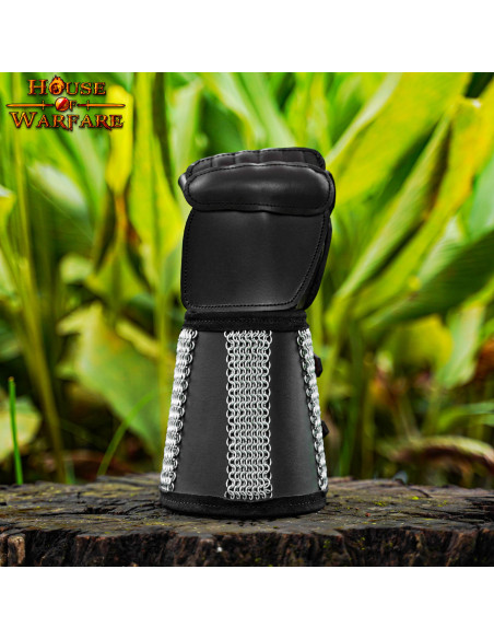 Manopla fantasia em cota de malha e...