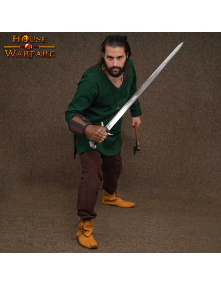 Manopla fantasia em cota de malha e...