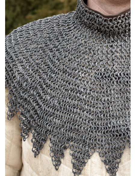 Manto do bispo em alumínio com tiras...