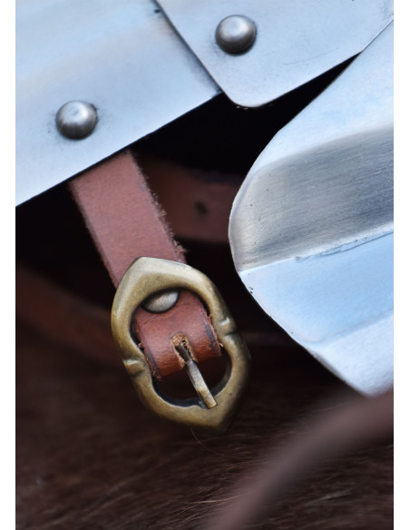 Par de joelheiras medievais em aço...