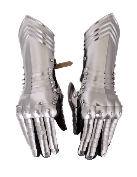 Manoplas de aço medievais, par