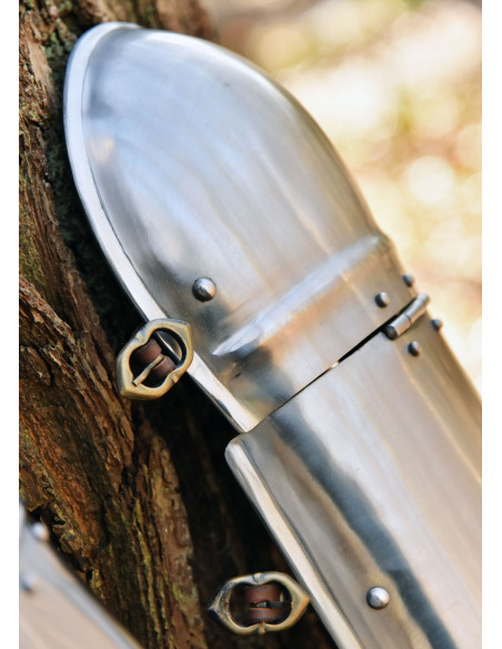 Grevas medievais com joelheiras...