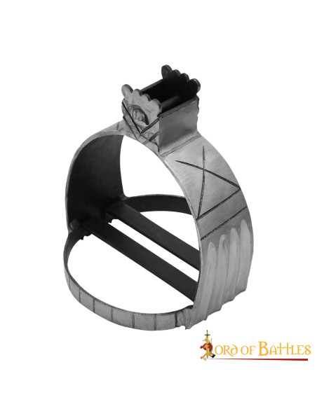 Estribos medievais em aço forjado à...