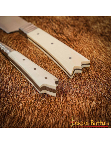 Faca e garfo, nobreza medieval do...