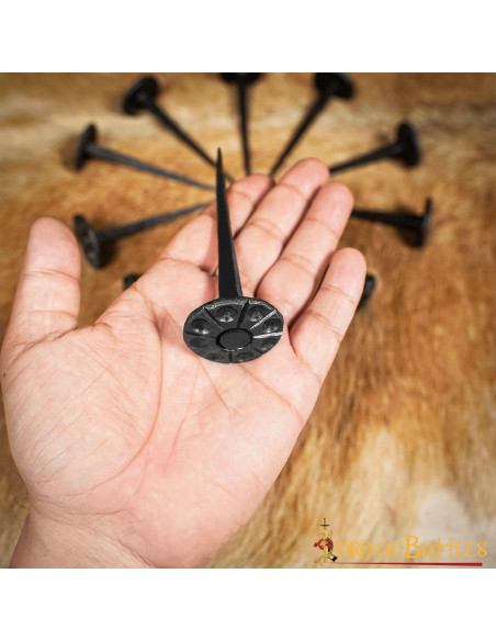 Prego medieval, cabeça redonda,...