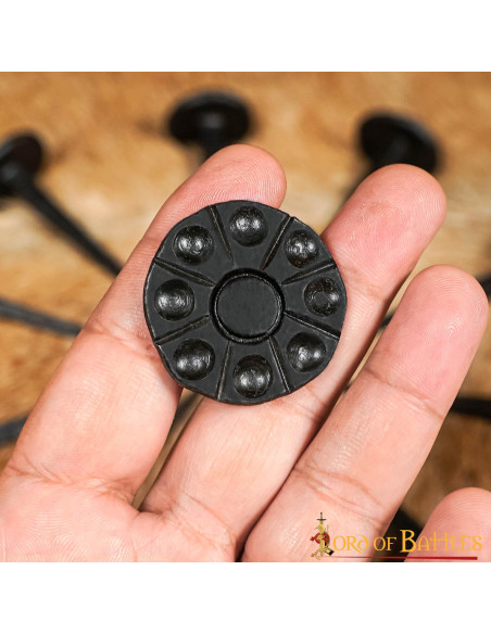 Prego medieval, cabeça redonda,...