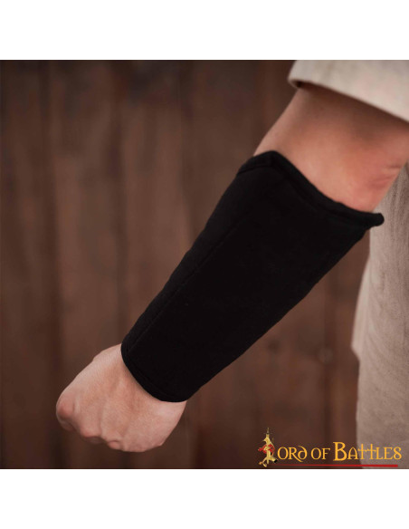 Pulseiras medievais acolchoadas de...