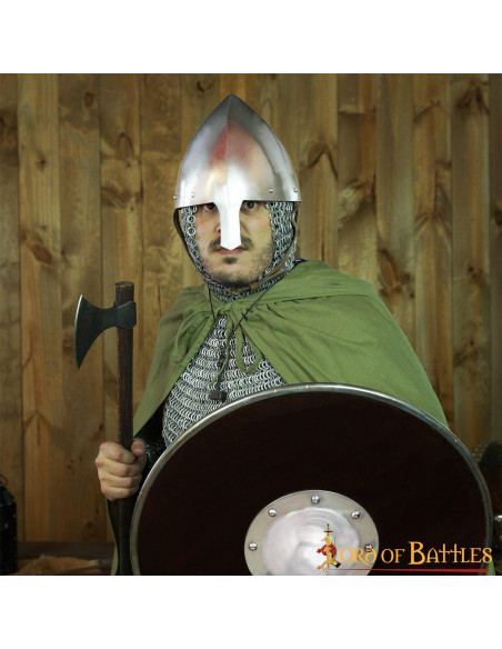 Capacete nasal Olmutz do século XI...