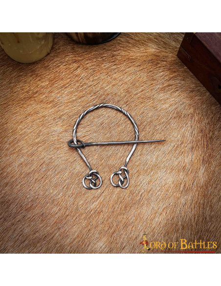 Fibula para capas em aço forjado...