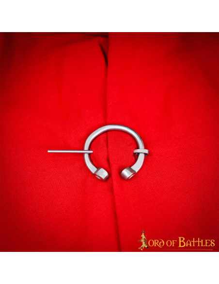 Fíbula romana em aço inoxidável...