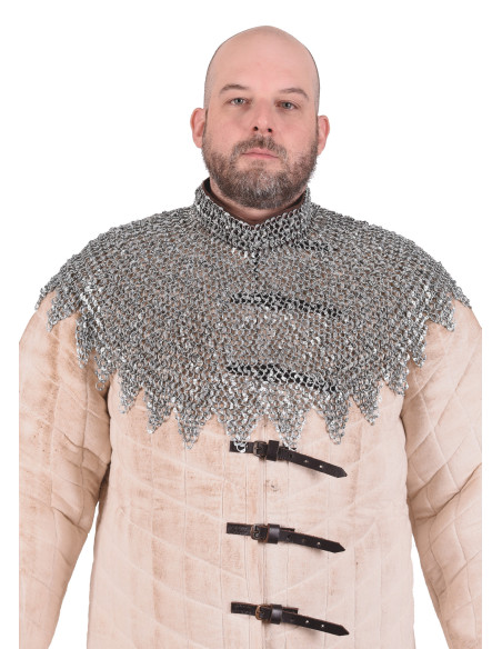 Manto do bispo com tiras de couro