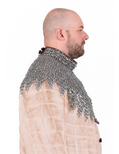 Manto do bispo com tiras de couro 2