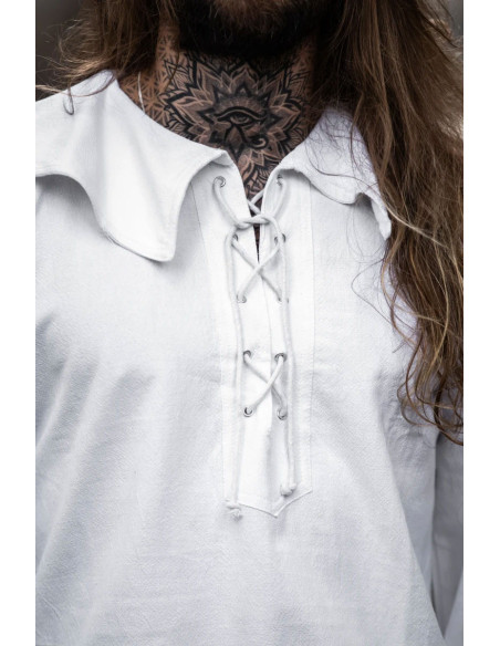 Camisa medieval com gola modelo...